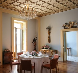 luxury villa rental on italian lake